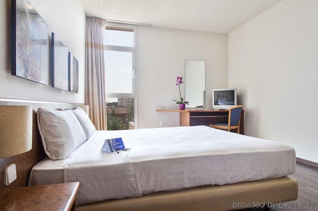 Hotel Crisol Quality Reus Extérieur photo