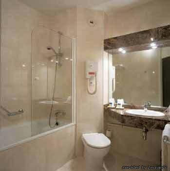 Hotel Crisol Quality Reus Extérieur photo